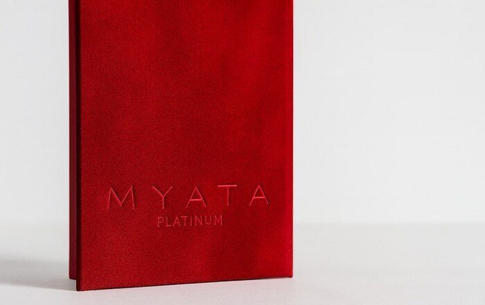 Папка с бархатной отделкой и тиснением Myata Platinum
